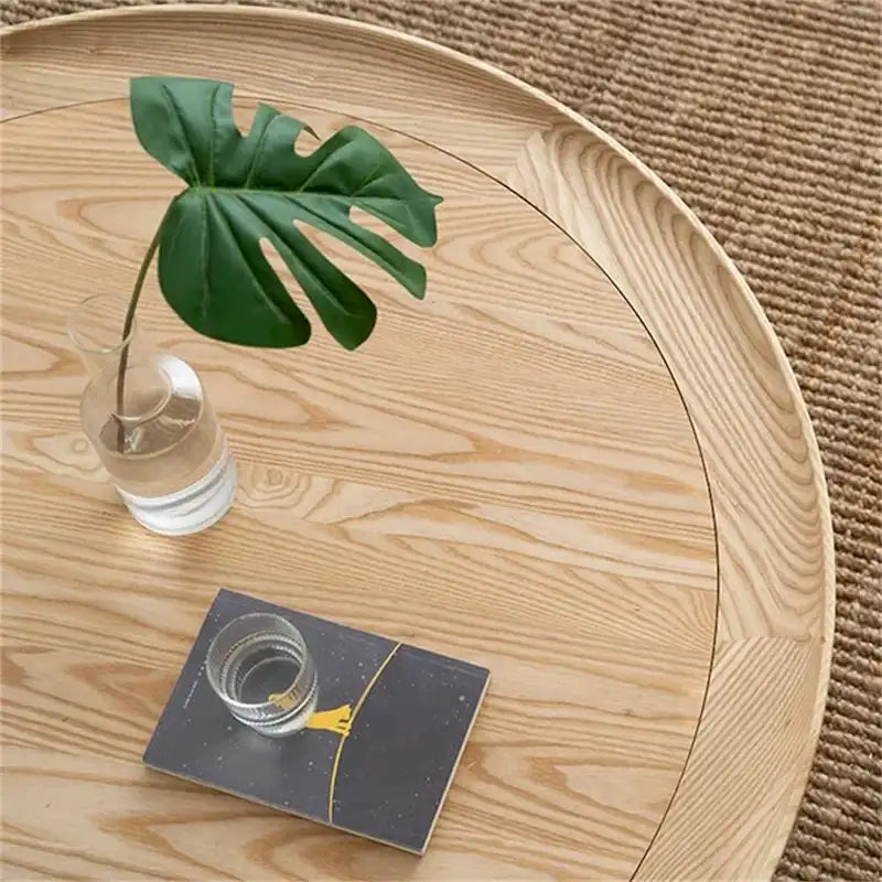 Tavolino da caffè rotondo a 2 ripiani in legno con base in rattan