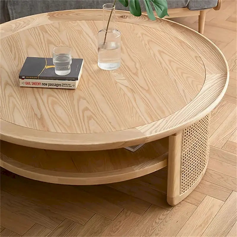 Tavolino da caffè rotondo a 2 ripiani in legno con base in rattan