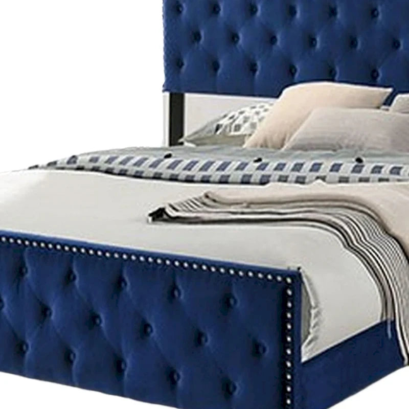 Letto imbottito California King con piattaforma - con bottoni e borchie